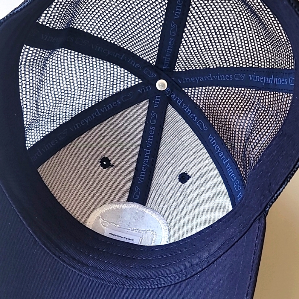 NWOT Vineyard Vines Whale Dot Performance Hat, Navy Blue - Picture 4 of 8